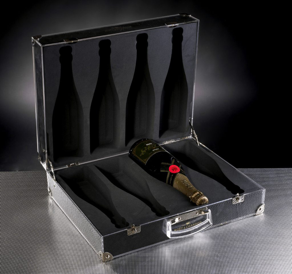 mallette de presentation pour bouteilles champagne mousse pe psd bordeaux